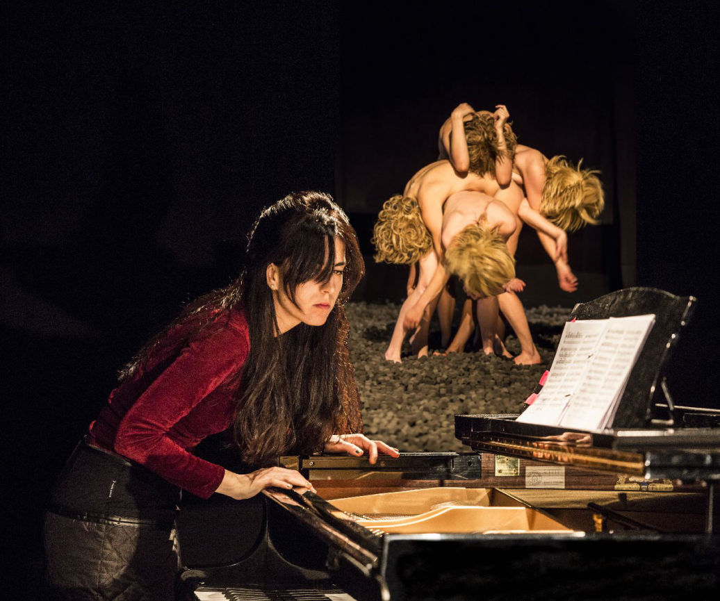 Close Up Ayse Deniz Gokcin 