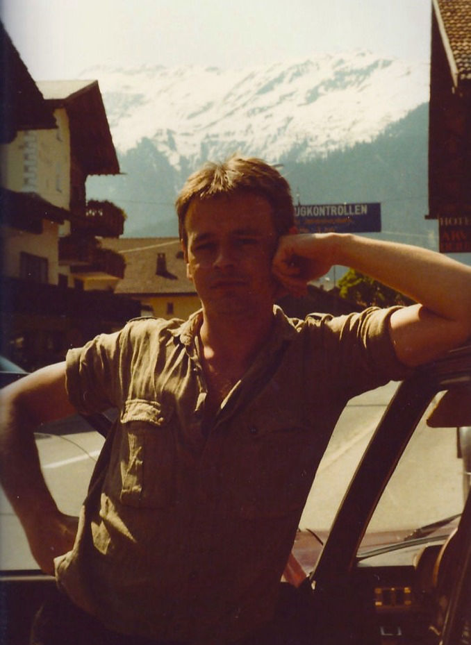 Thierry Zaboitzeff at the border